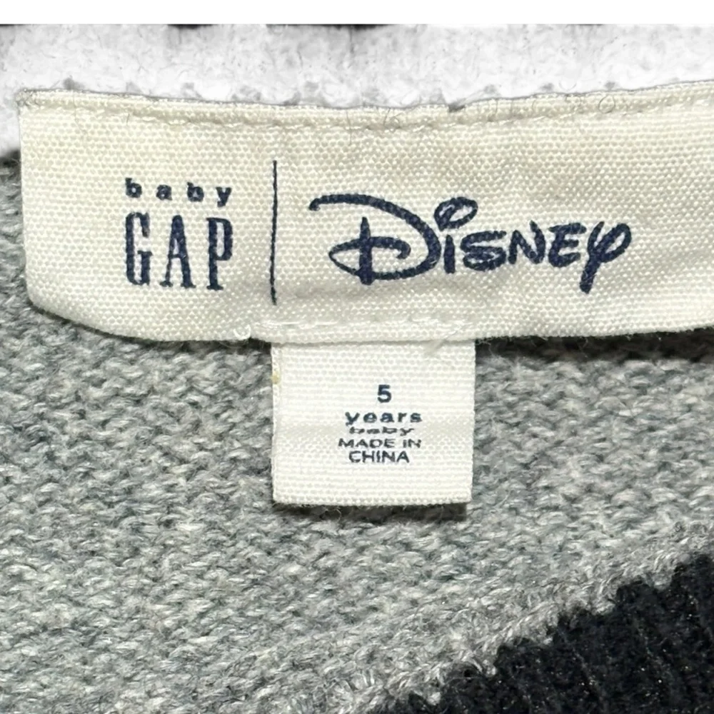 GAP Kids Gray Unisex Sweater with Mickey Mouse Design Size 5